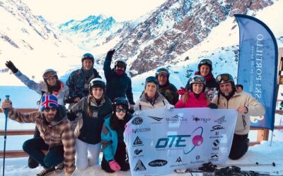 Estamos disfrutando de una tarde maravillosa en @skiportillo a pleno sol y nieve…